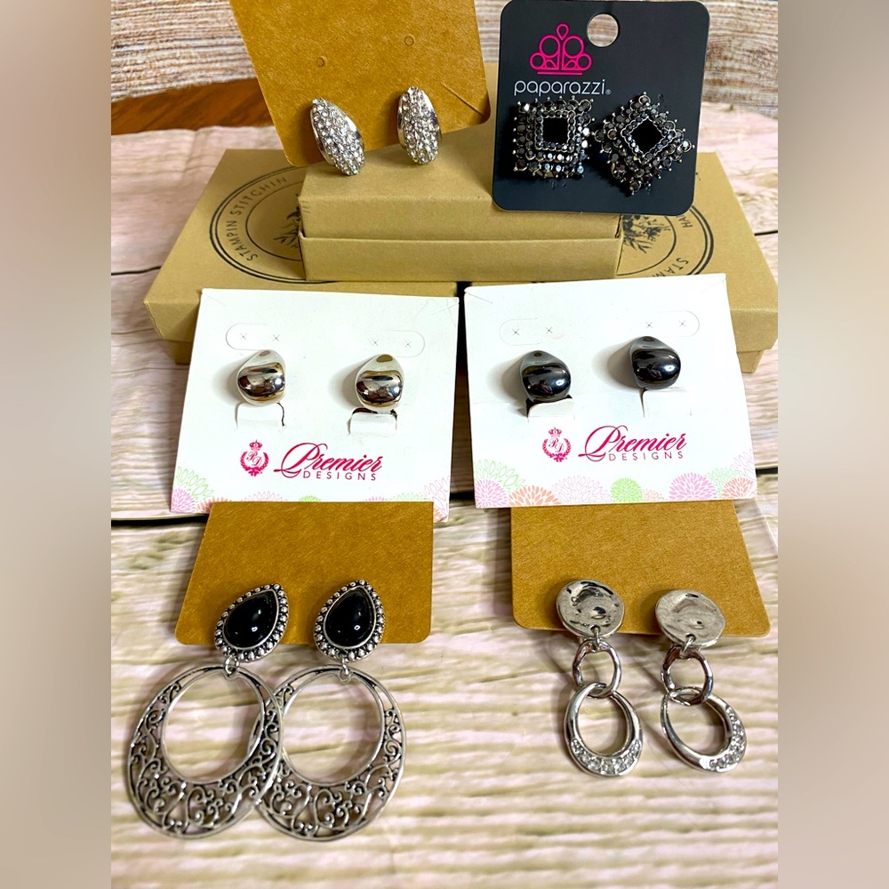 Bundle of premier designs /paparazzi clip on earrings
